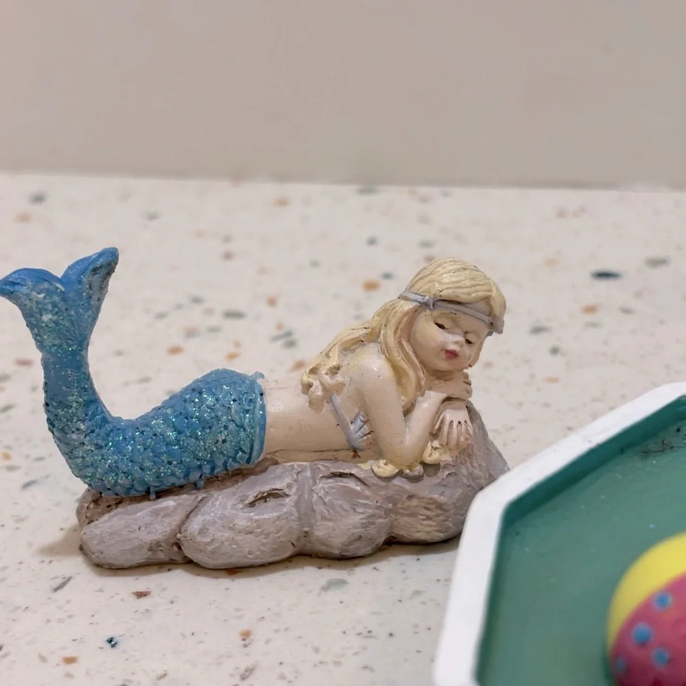 Miniature Minis Mermaid, Pool and‎ Camper Set
